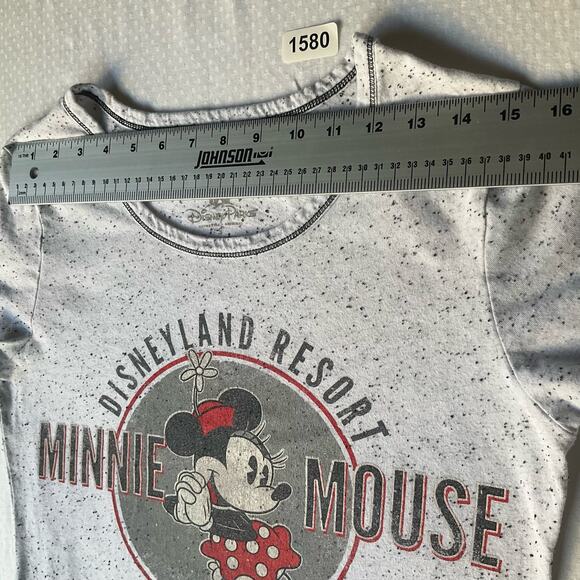 Disney Parks Women’s Short Sleeve T-shirt size S, White, Minnie Mouse Disneyland - Picture 2 of 8